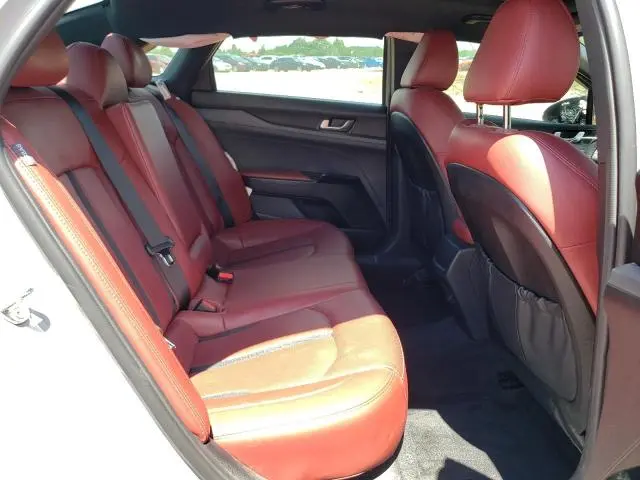 2021 KIA K5 GT LINE  