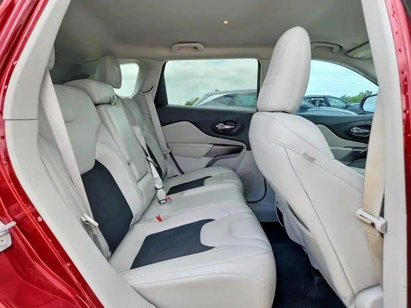 2021 JEEP CHEROKEE LATITUDE PLUS  