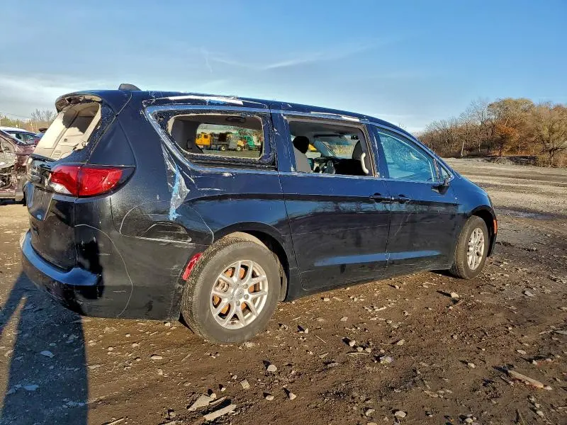 2024 CHRYSLER VOYAGER LX  