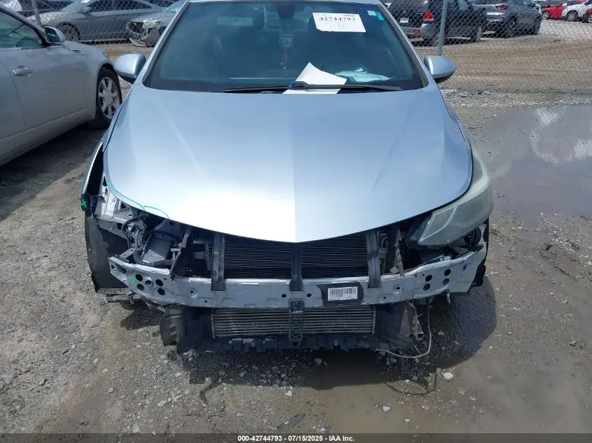 2017 CHEVROLET CRUZE LT AUTO