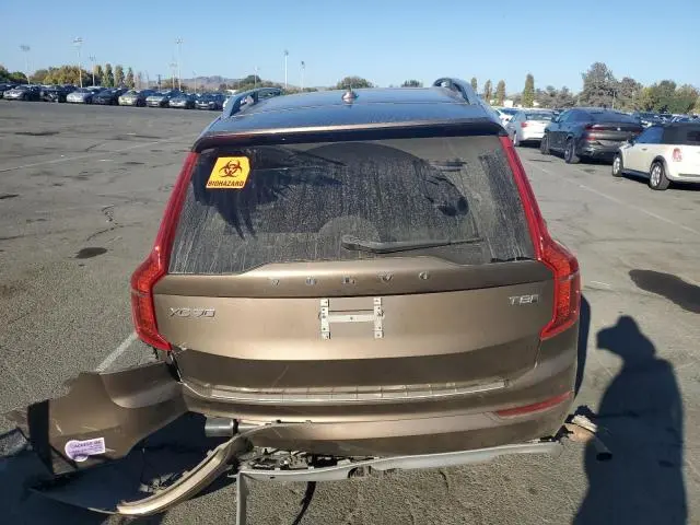 2016 VOLVO XC90 T8