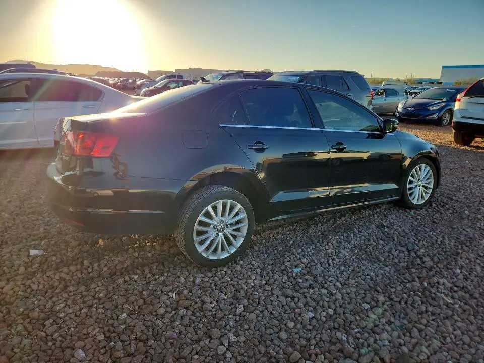 2013 VOLKSWAGEN JETTA SEL  