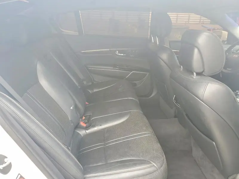 2015 KIA K900 LUXURY  
