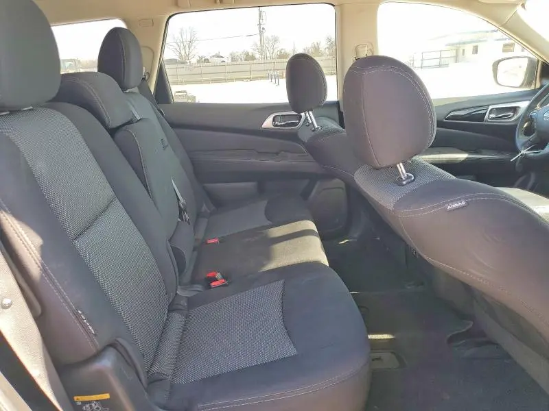 2019 NISSAN PATHFINDER S  