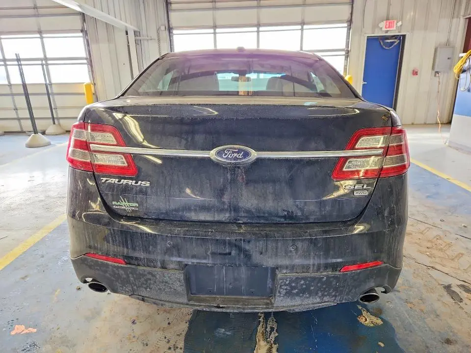2016 FORD TAURUS SEL  