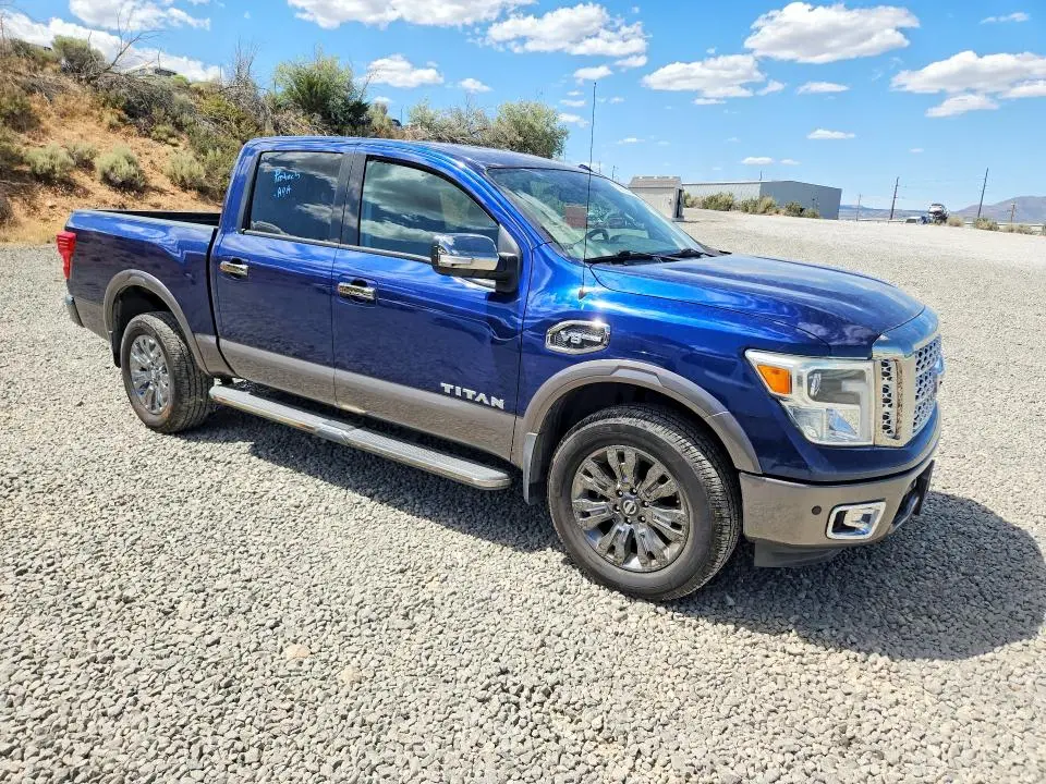 2017 NISSAN TITAN PLATINUM RESERVE  