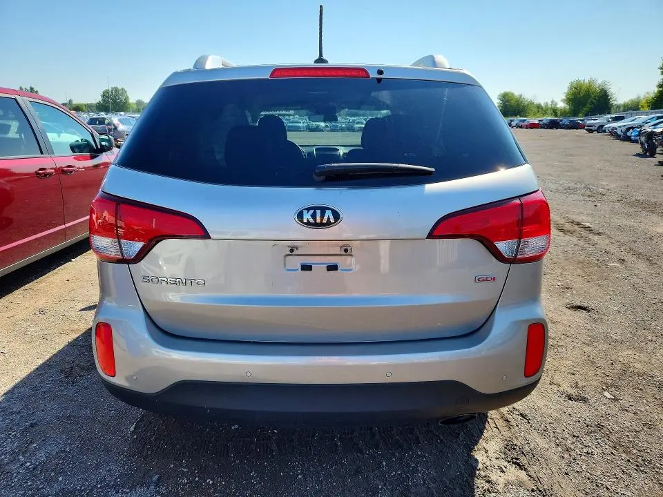 2014 KIA SORENTO LX  