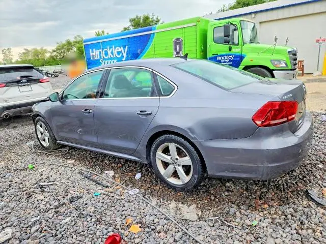 2012 VOLKSWAGEN PASSAT SE  