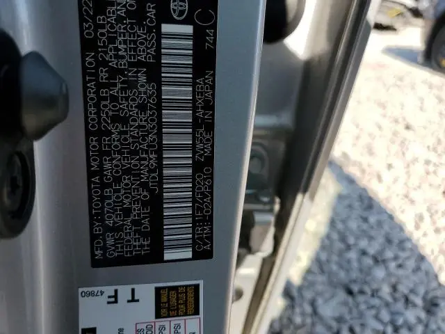 2022 TOYOTA PRIUS LE  