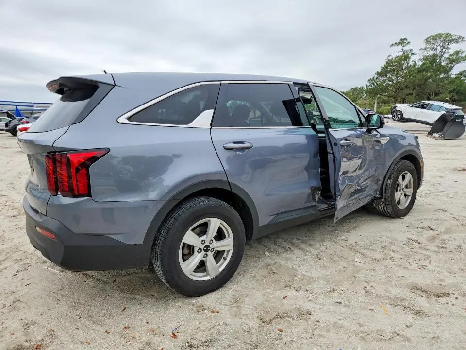 2023 KIA SORENTO LX  