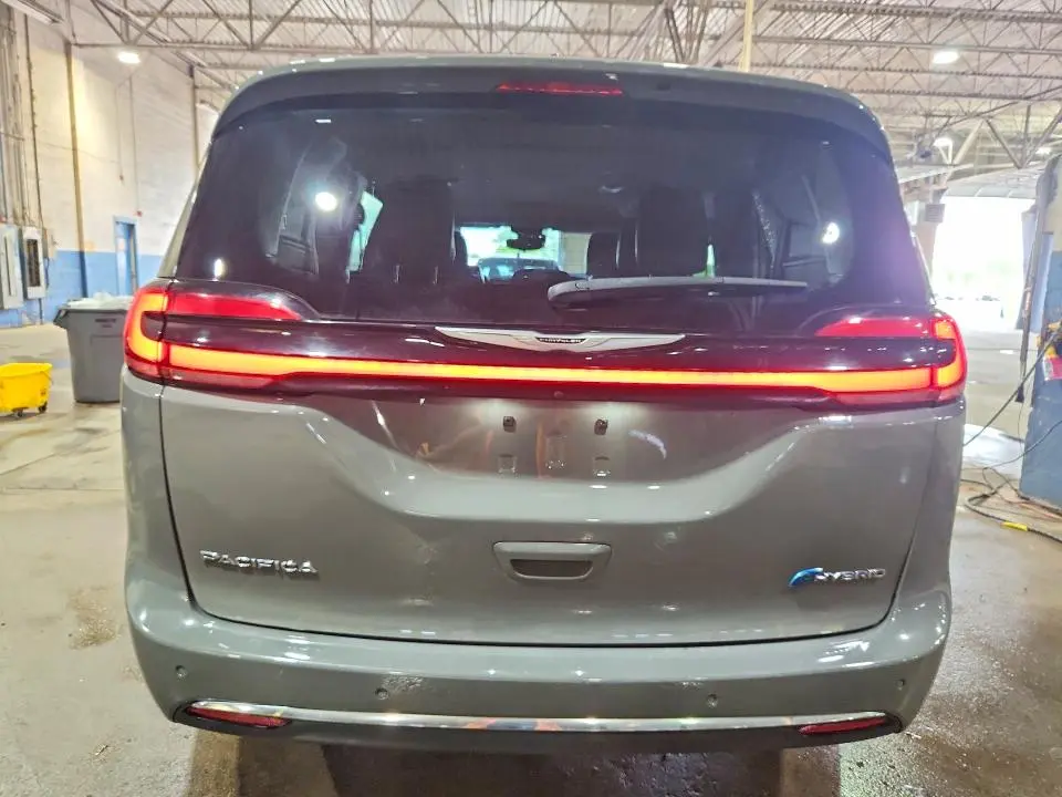 2023 CHRYSLER PACIFICA HYBRID TOURING L  