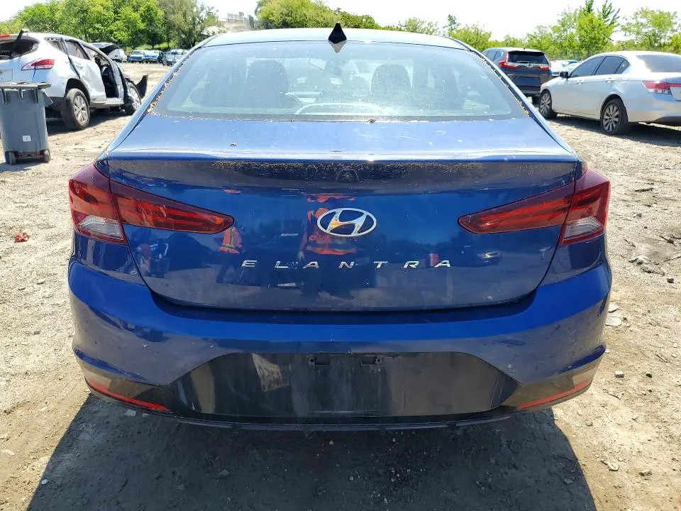 2020 HYUNDAI ELANTRA SEL  