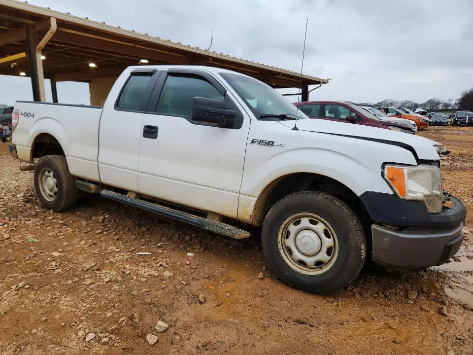 2013 FORD F150 SUPER CAB  