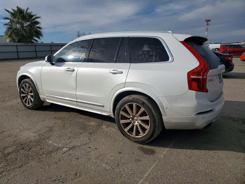 2017 VOLVO XC90 T6  