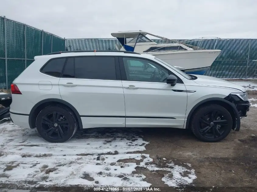 2023 VOLKSWAGEN TIGUAN 2.0T SE R-LINE BLACK