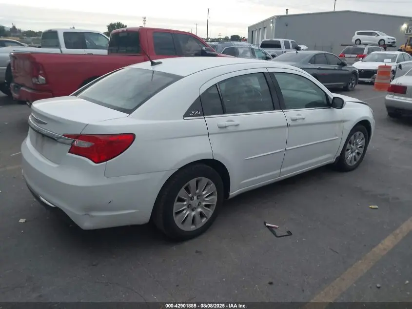2012 CHRYSLER 200 LX