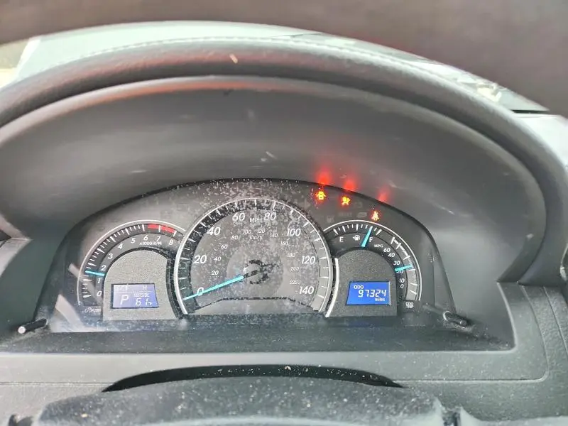 2013 TOYOTA CAMRY LE  