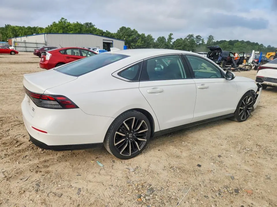 2024 HONDA ACCORD TOURING HYBRID  