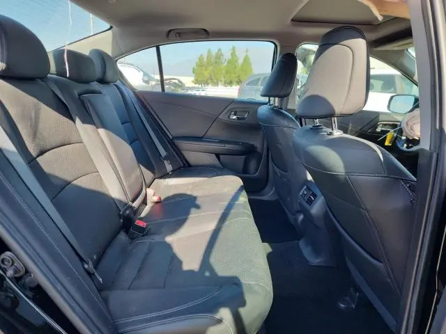 2016 HONDA ACCORD TOURING  