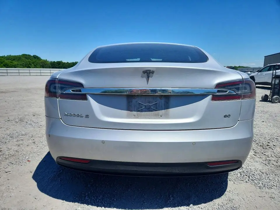 2016 TESLA MODEL S   