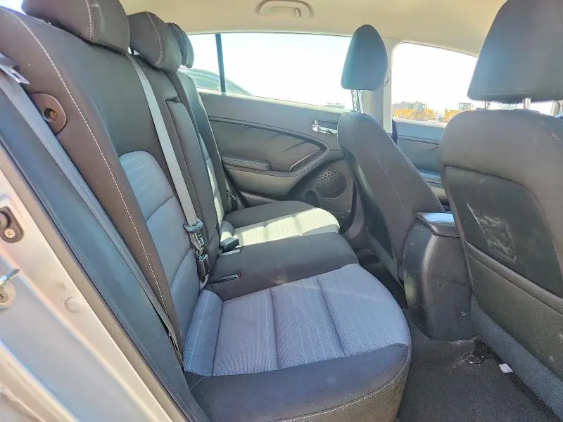 2016 KIA FORTE LX  