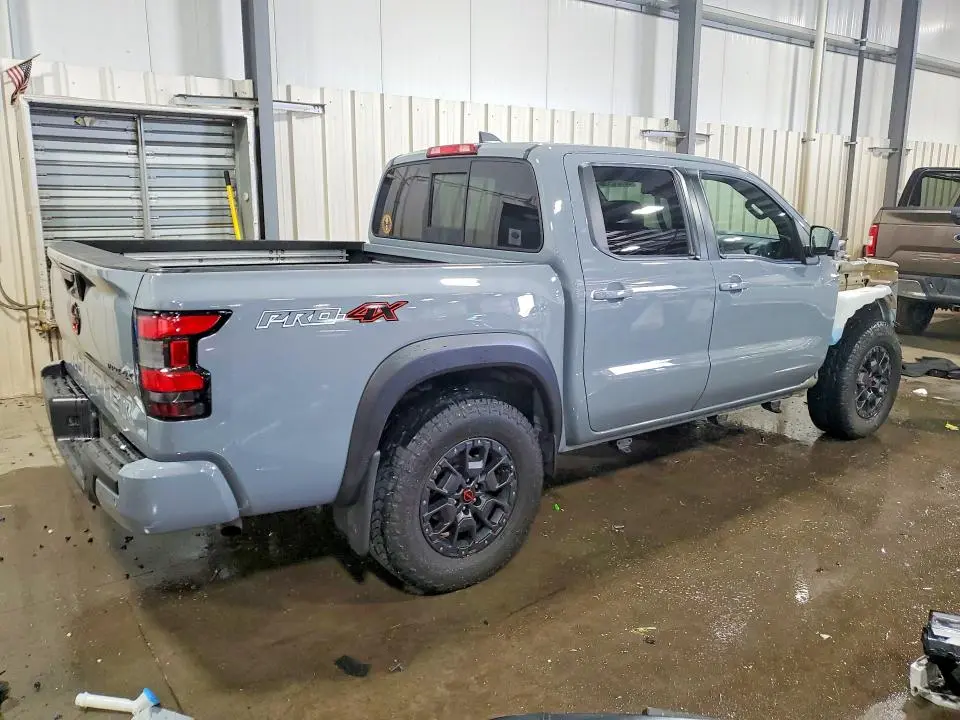 2022 NISSAN FRONTIER PRO-4X  