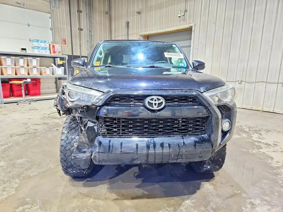2016 TOYOTA 4RUNNER SR5  