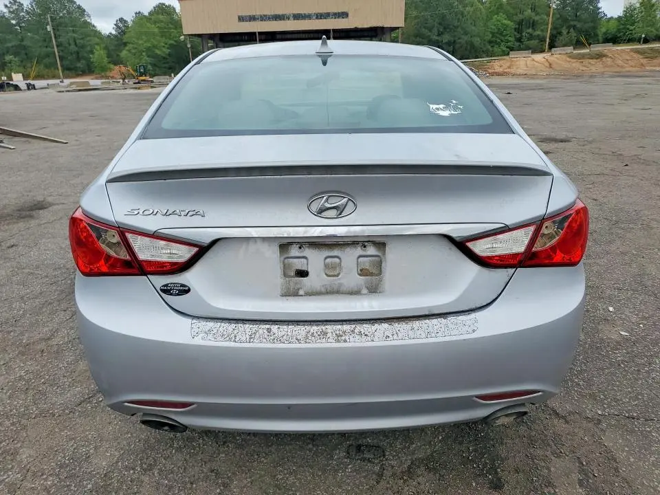 2011 HYUNDAI SONATA SE  