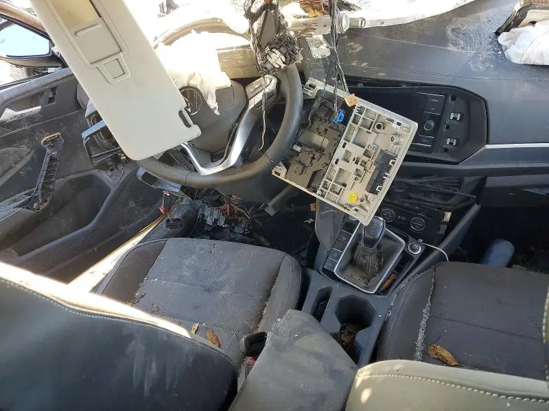 2024 VOLKSWAGEN JETTA SE  