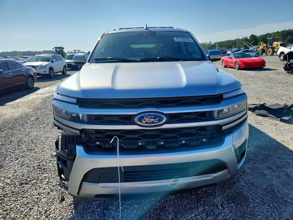 2022 FORD EXPEDITION XLT  