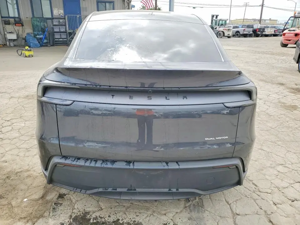 2026 TESLA MODEL Y   