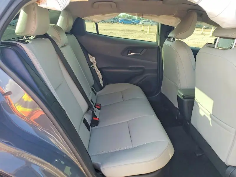 2023 TOYOTA PRIUS XLE  