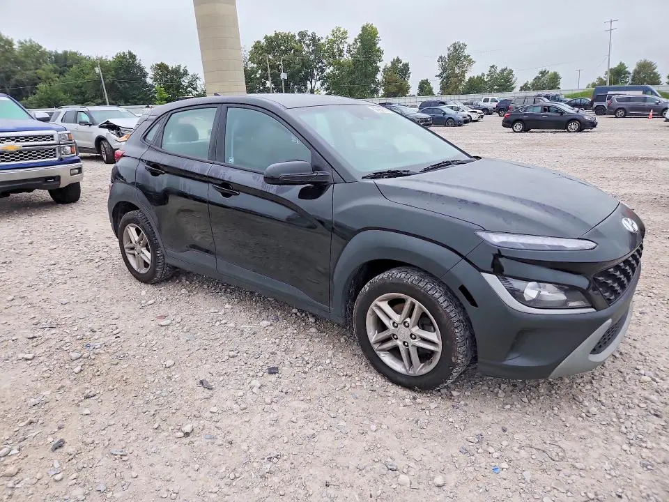 2022 HYUNDAI KONA SE  