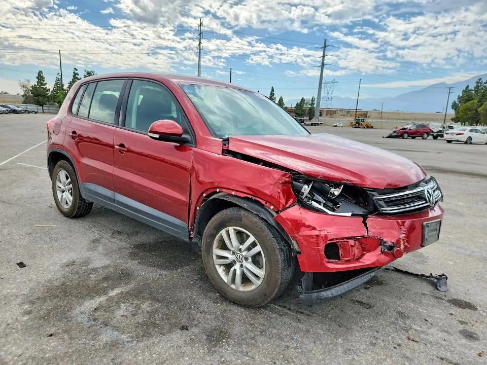 2013 VOLKSWAGEN TIGUAN S  