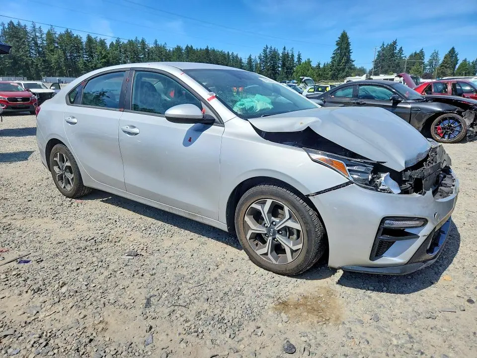 2021 KIA FORTE LXS  