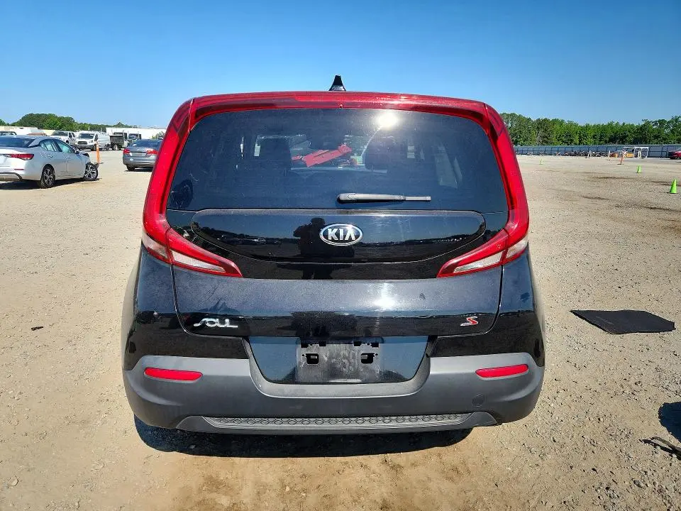 2021 KIA SOUL S  