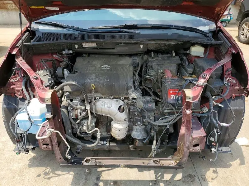 2016 TOYOTA SIENNA LIMITED PREMIUM 7-PASSENGER  