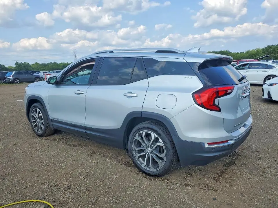 2021 GMC TERRAIN SLT  