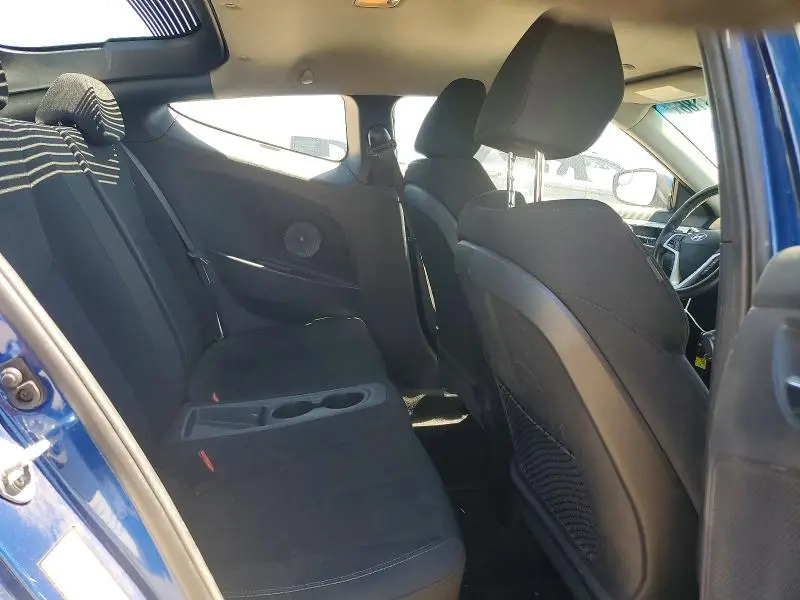 2017 HYUNDAI VELOSTER BASE  