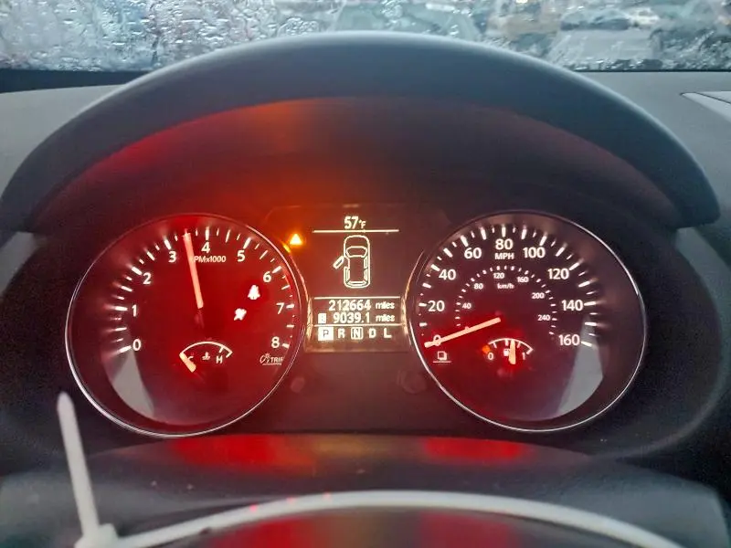 2015 NISSAN ROGUE S AW   