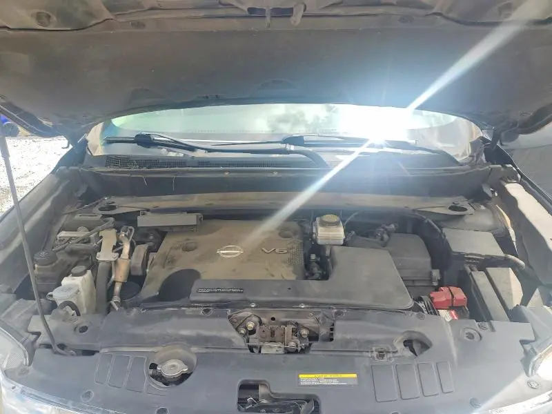 2016 NISSAN PATHFINDER SV  