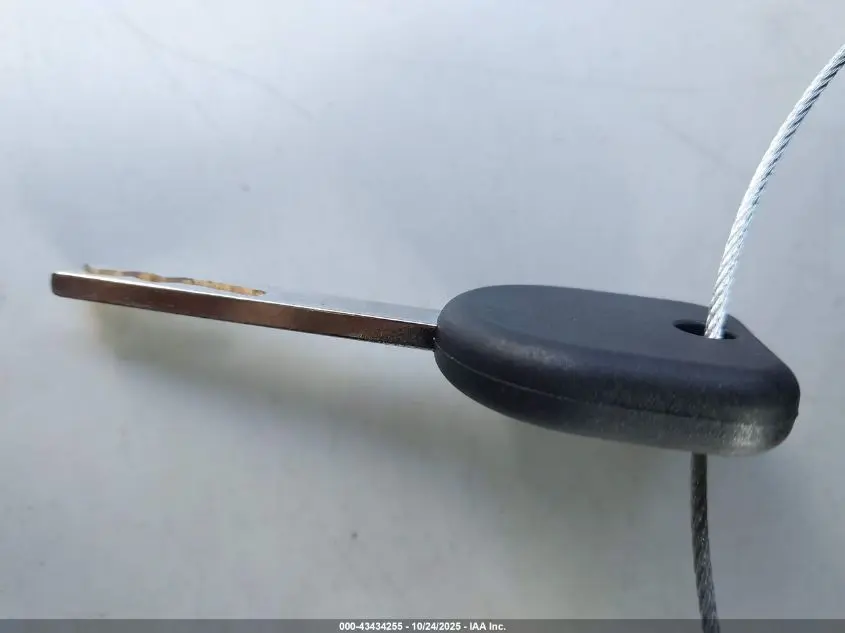 2013 CHEVROLET CAMARO 1LT