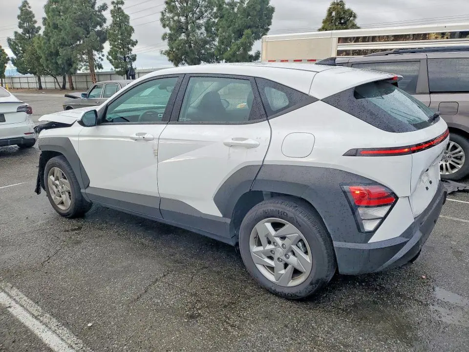 2025 HYUNDAI KONA SE  