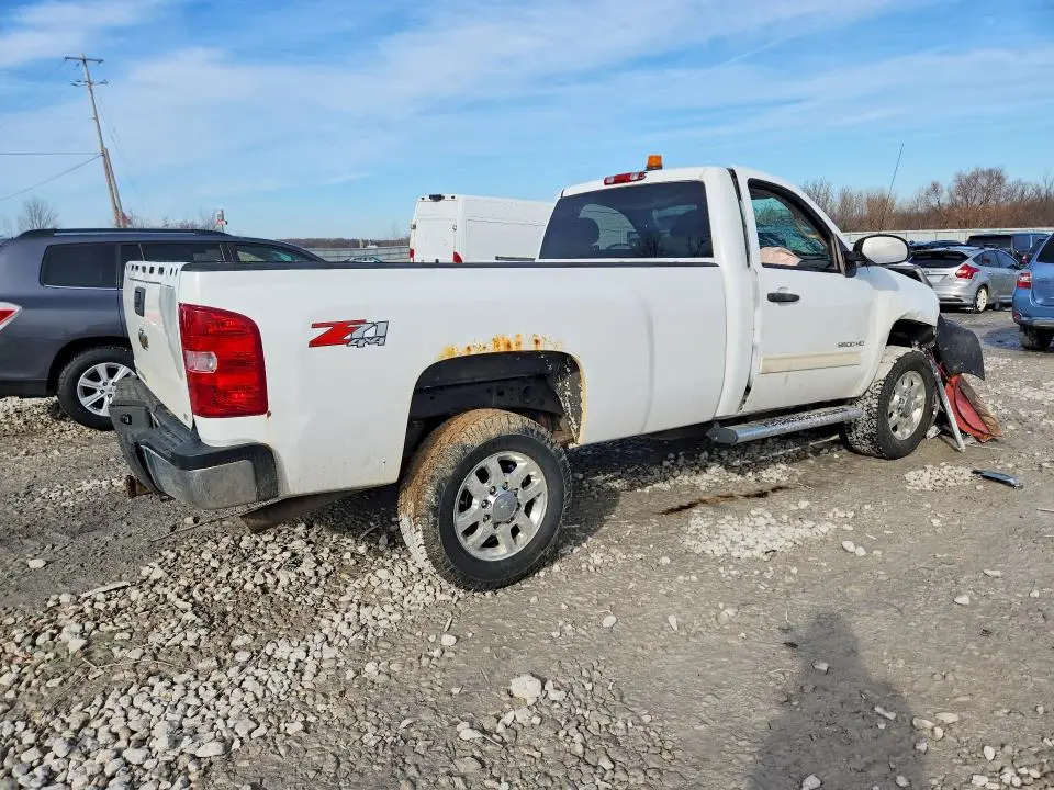 2011 CHEVROLET SILVERADO K2500 HEAVY DUTY LT  