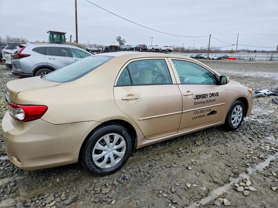 2013 TOYOTA COROLLA L  