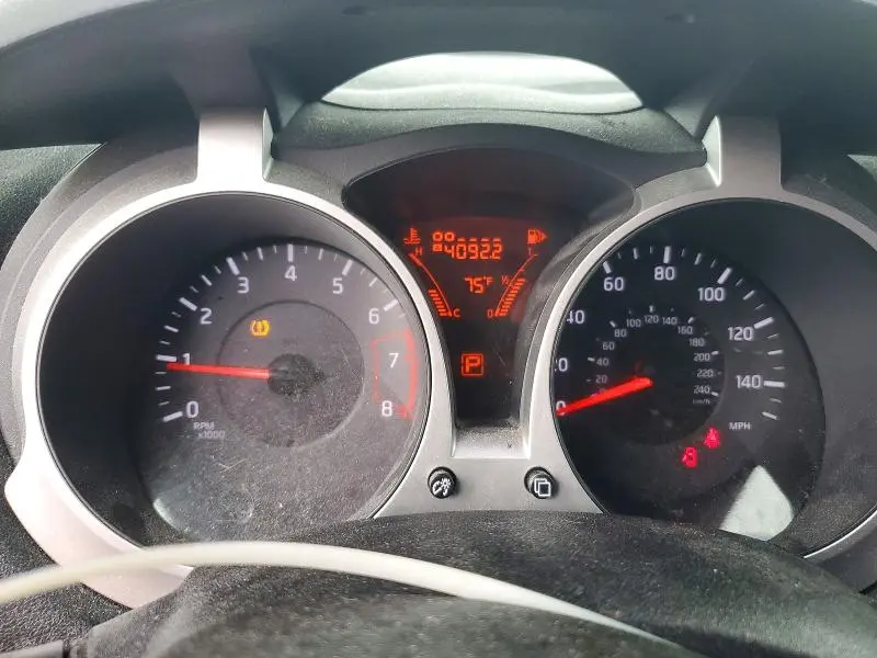 2013 NISSAN JUKE S  