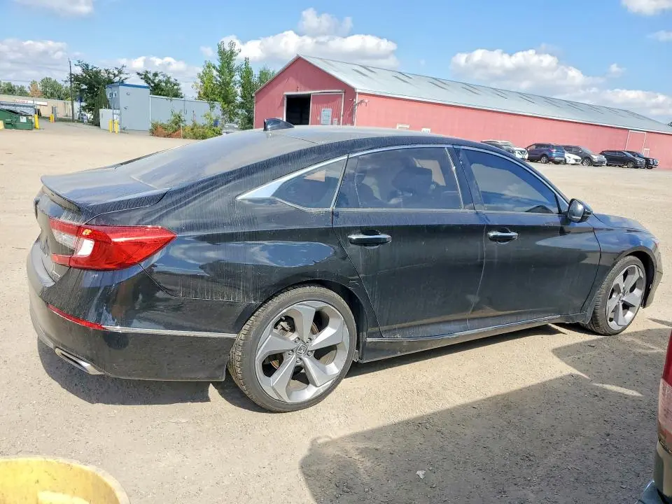 2018 HONDA ACCORD TOURING  