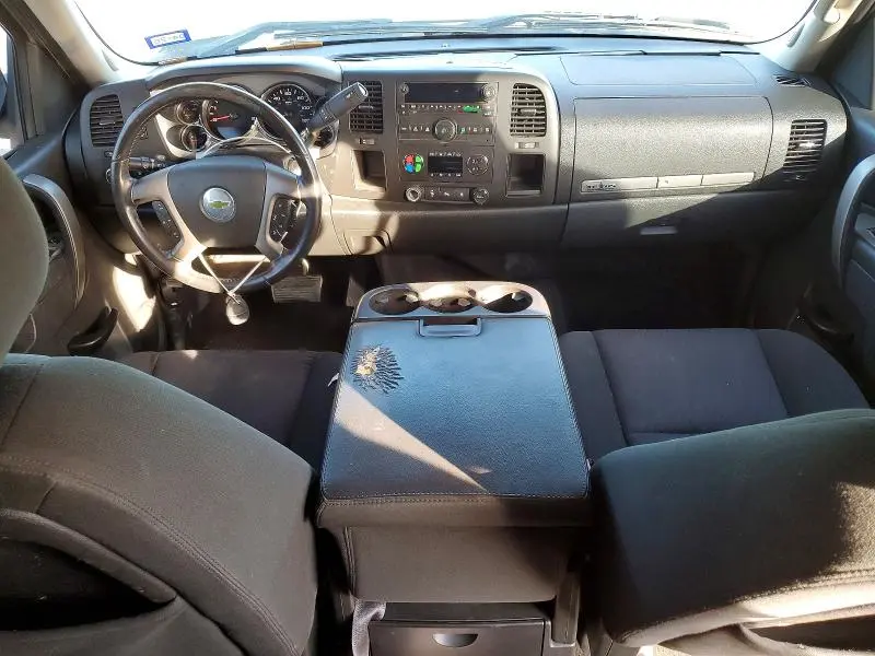 2011 CHEVROLET SILVERADO C1500 LT  