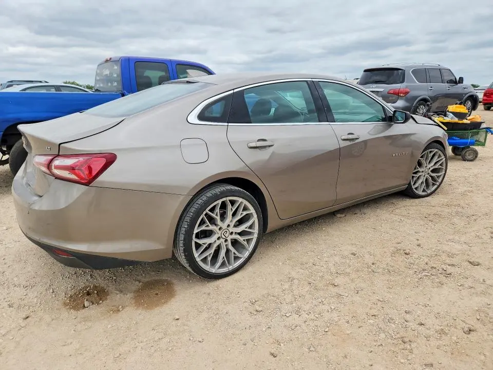 2022 CHEVROLET MALIBU LT  