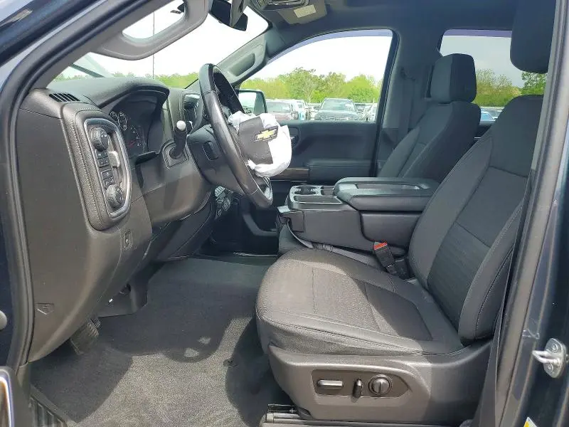 2021 CHEVROLET SILVERADO K1500 LT  